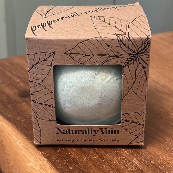 Ivory Body Wash and Peopermint Bath Bomb - Picture 3 of 3